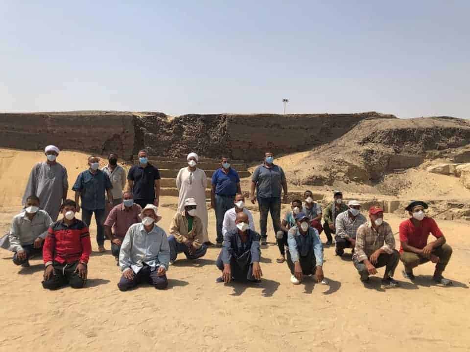 Workers at the new discovery in Saqqara